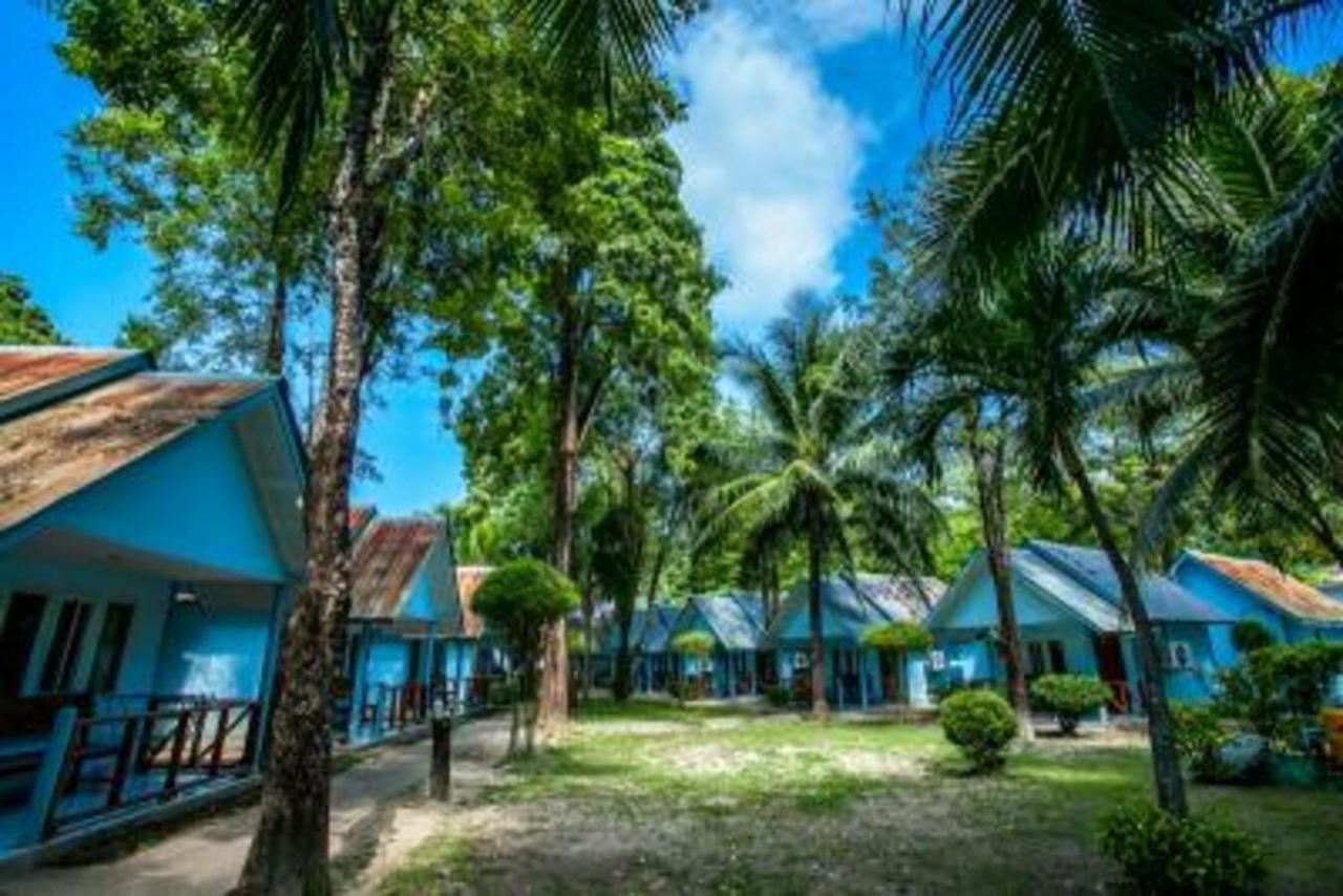 Phi Phi Don Chukit Resort Екстериор снимка